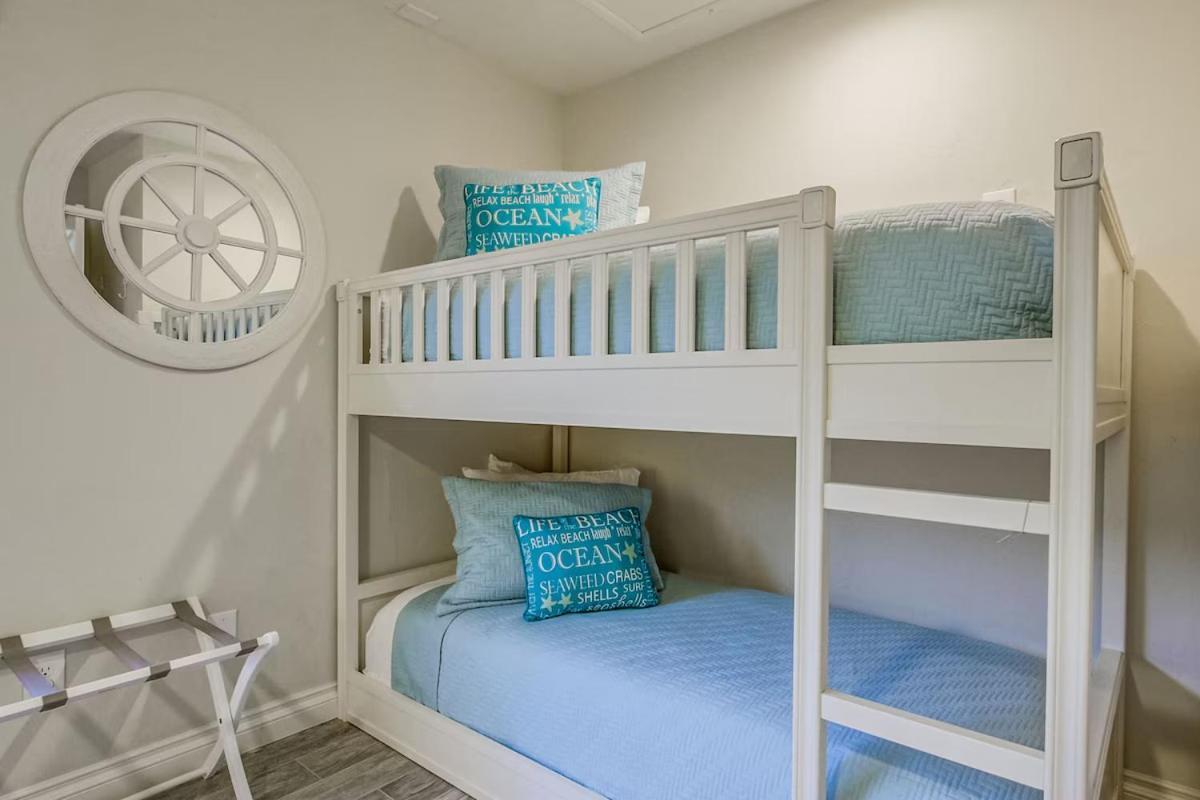 Bayside Getaway Steps To The Ocean With Ac Private Patio Bbq Family And Pet Friendly