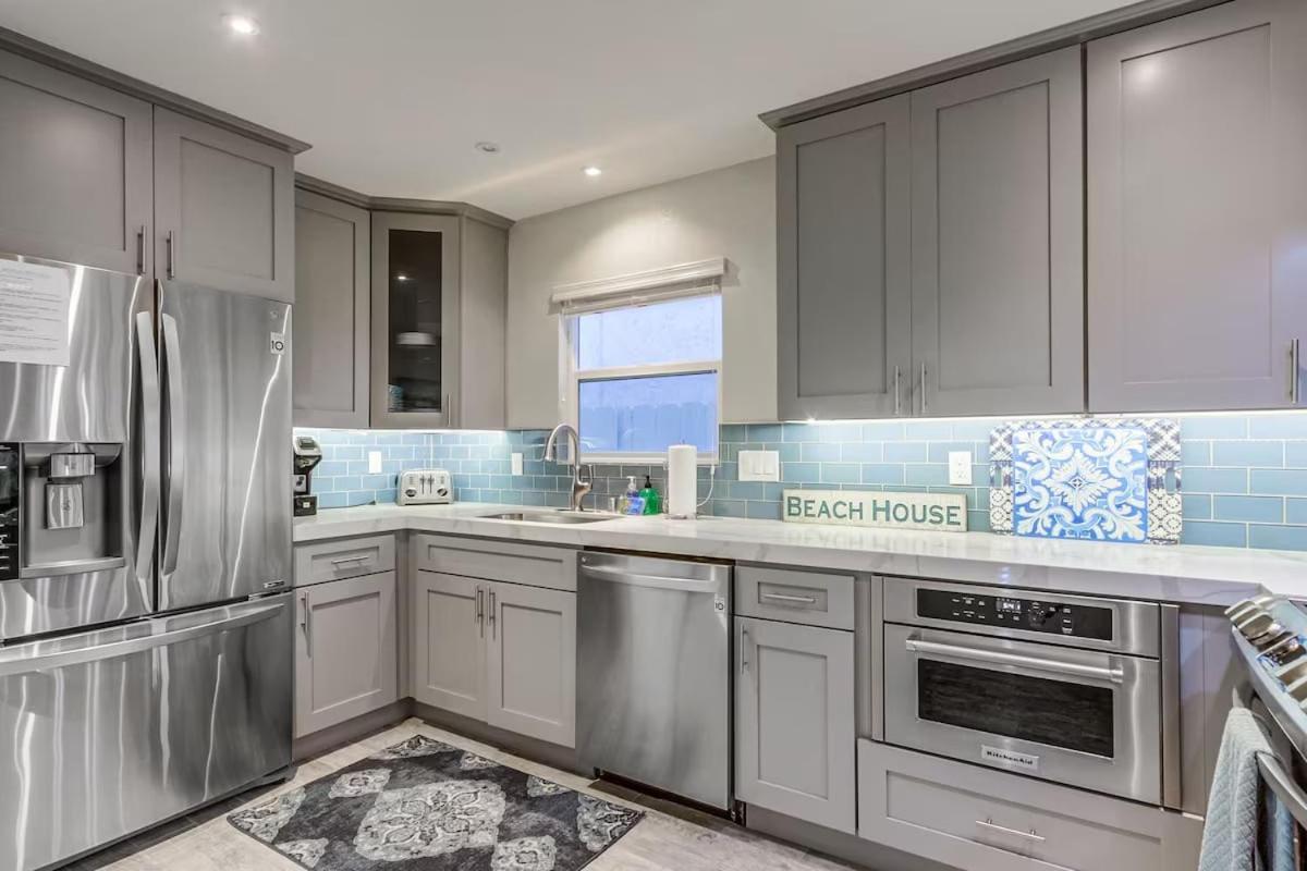 Bayside Getaway Steps To The Ocean With Ac Private Patio Bbq Family And Pet Friendly Holiday home San Diego