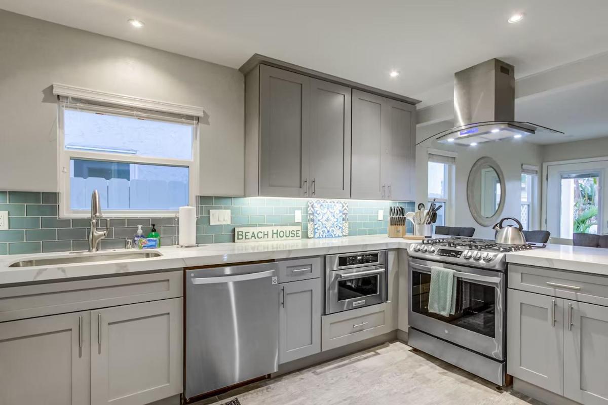 Bayside Getaway Steps To The Ocean With Ac Private Patio Bbq Family And Pet Friendly Holiday home San Diego